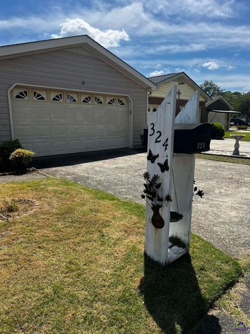 324 Williamsburg Avenue, Warner Robins, GA 31088