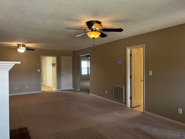 324 Williamsburg Avenue, Warner Robins, GA 31088