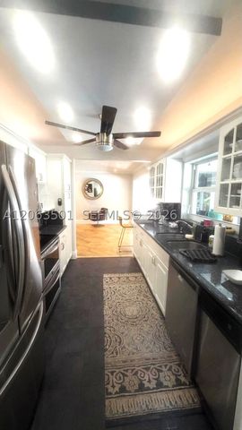 1529 Bayview Dr, Fort Lauderdale, FL 33304