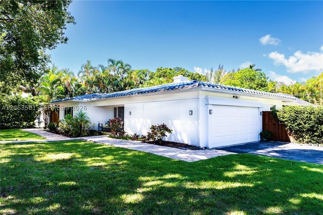 1529 Bayview Dr, Fort Lauderdale, FL 33304