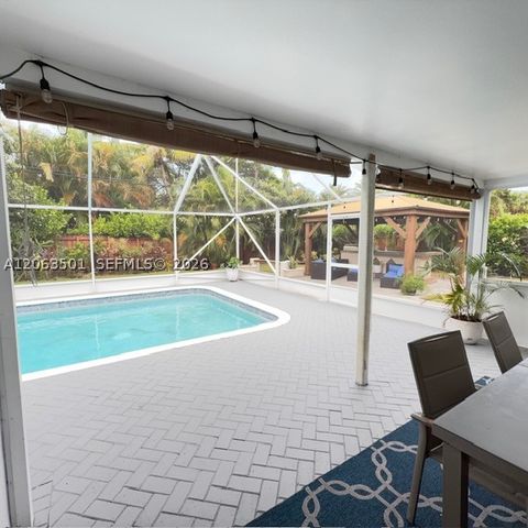 1529 Bayview Dr, Fort Lauderdale, FL 33304