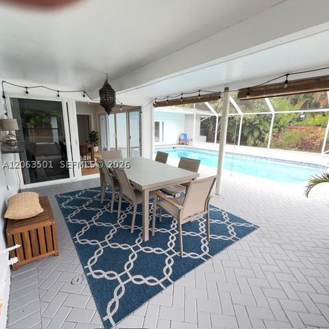 1529 Bayview Dr, Fort Lauderdale, FL 33304