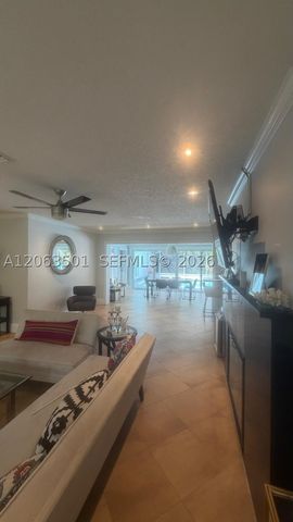 1529 Bayview Dr, Fort Lauderdale, FL 33304