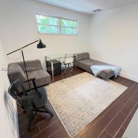 1529 Bayview Dr, Fort Lauderdale, FL 33304