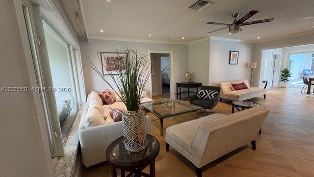 1529 Bayview Dr, Fort Lauderdale, FL 33304