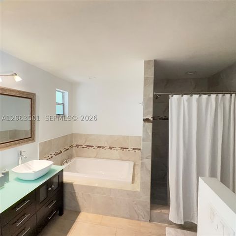 1529 Bayview Dr, Fort Lauderdale, FL 33304