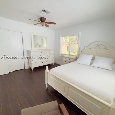 1529 Bayview Dr, Fort Lauderdale, FL 33304