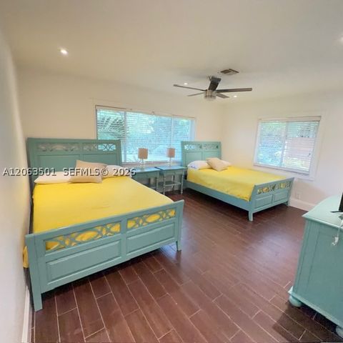 1529 Bayview Dr, Fort Lauderdale, FL 33304