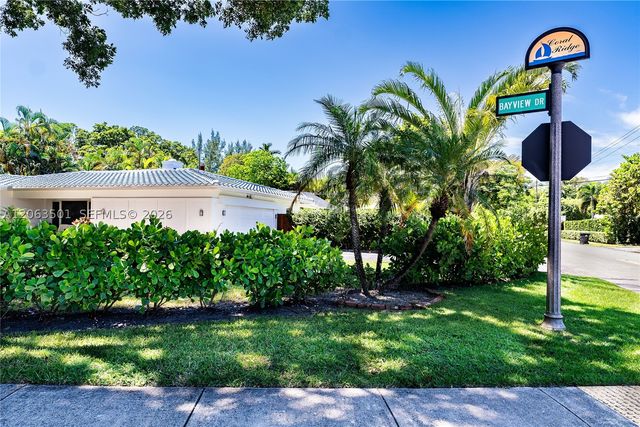 1529 Bayview Dr, Fort Lauderdale, FL 33304