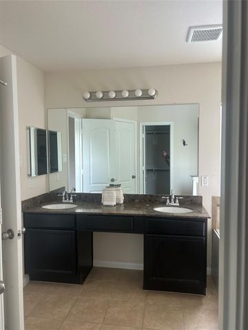 8407 N Broadleaf Avenue N, Houston, TX 77521