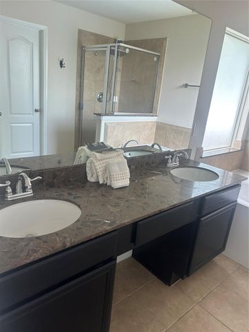 8407 N Broadleaf Avenue N, Houston, TX 77521