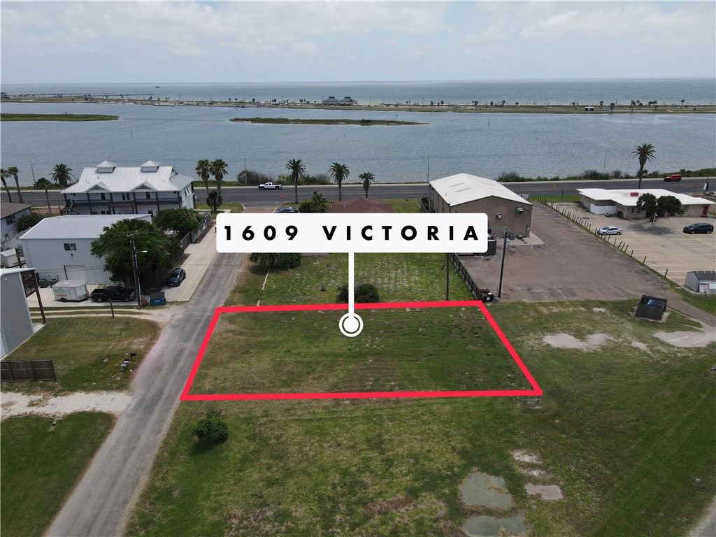 1609 Victoria Ave, Rockport, TX 78382 — exterior
