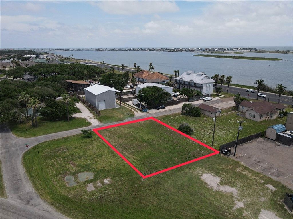 1609 Victoria Ave, Rockport, TX 78382 — photo 3