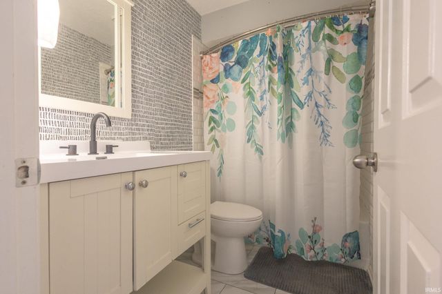 2109 Cimarron Pass, Fort Wayne, IN 46815