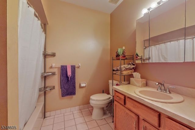 6116 Richmond Rd 116, West Milford Twp., NJ 07480