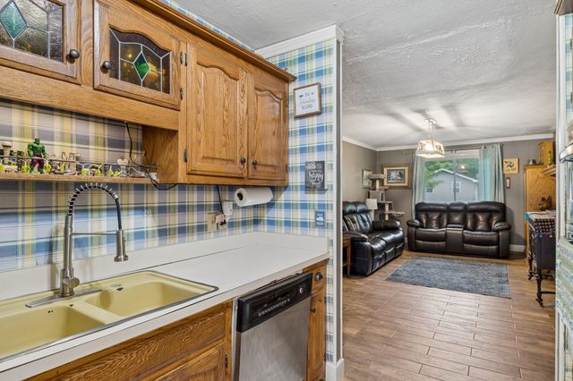 4916 Shadowlawn Dr, Hermitage, TN 37076