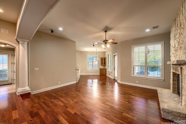 56 S Inwood Heights, San Antonio, TX 78248