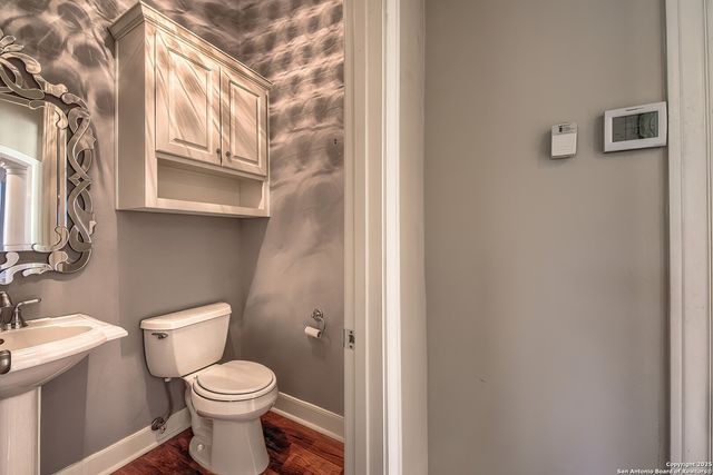 56 S Inwood Heights, San Antonio, TX 78248