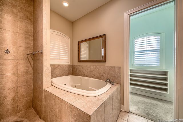 56 S Inwood Heights, San Antonio, TX 78248