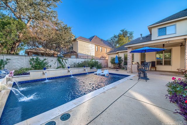 56 S Inwood Heights, San Antonio, TX 78248