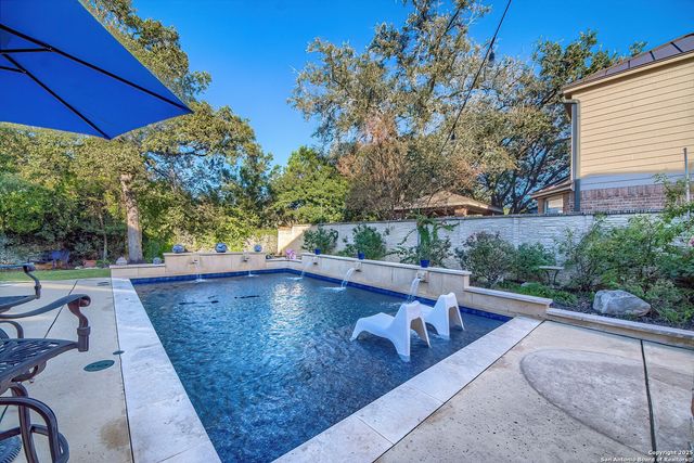 56 S Inwood Heights, San Antonio, TX 78248