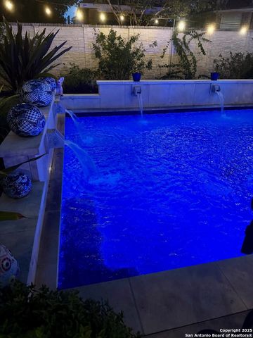 56 S Inwood Heights, San Antonio, TX 78248