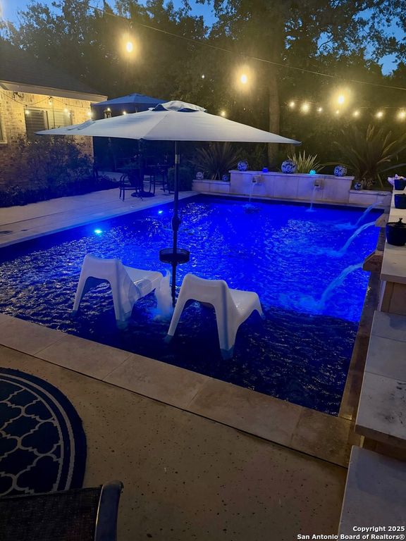 56 S Inwood Heights, San Antonio, TX 78248