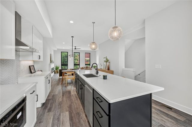 1495 E Superior Avenue 27, Cleveland, OH 44114