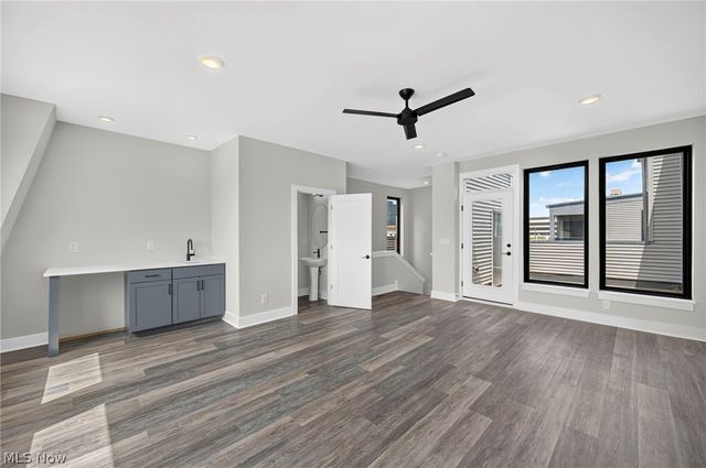 1495 E Superior Avenue 27, Cleveland, OH 44114