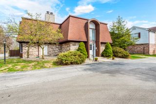 8449 Mathias Drive 17, Grosse Ile Twp, MI 48138