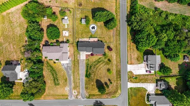 8300 Dorwood Drive, Browns Summit, NC 27214