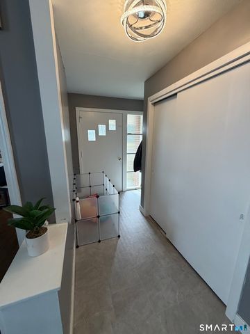 762 Ocean Avenue, New London, CT 06320