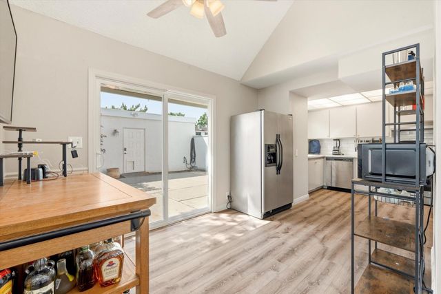 5871 Sperry Dr, Citrus Heights, CA 95621
