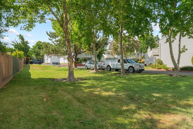 5871 Sperry Dr, Citrus Heights, CA 95621