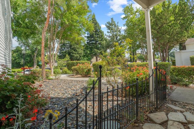 5871 Sperry Dr, Citrus Heights, CA 95621