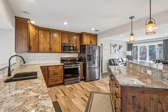 S9061 Meadowdale Road, Prairie Du Sac, WI 53578