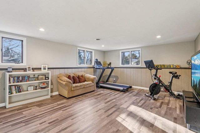 S9061 Meadowdale Road, Prairie Du Sac, WI 53578