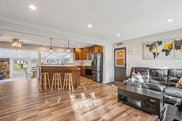 S9061 Meadowdale Road, Prairie Du Sac, WI 53578