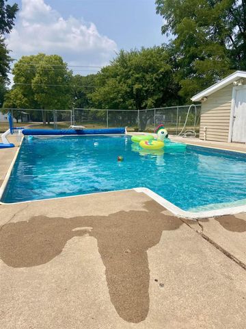 S9061 Meadowdale Road, Prairie Du Sac, WI 53578