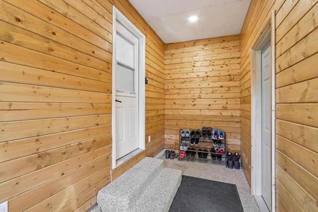 S9061 Meadowdale Road, Prairie Du Sac, WI 53578