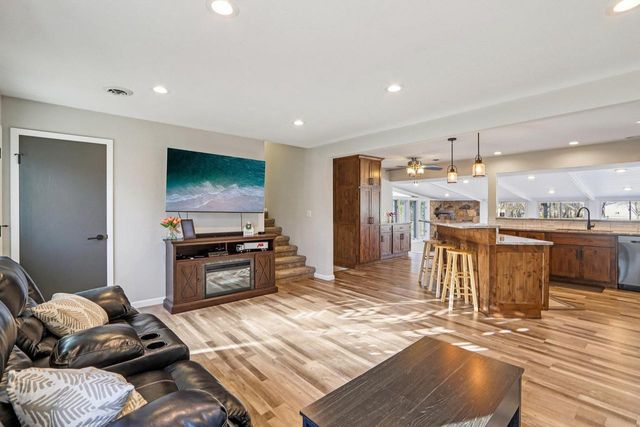 S9061 Meadowdale Road, Prairie Du Sac, WI 53578