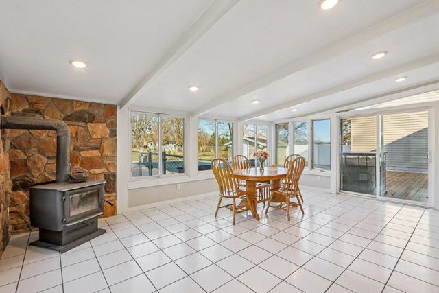 S9061 Meadowdale Road, Prairie Du Sac, WI 53578