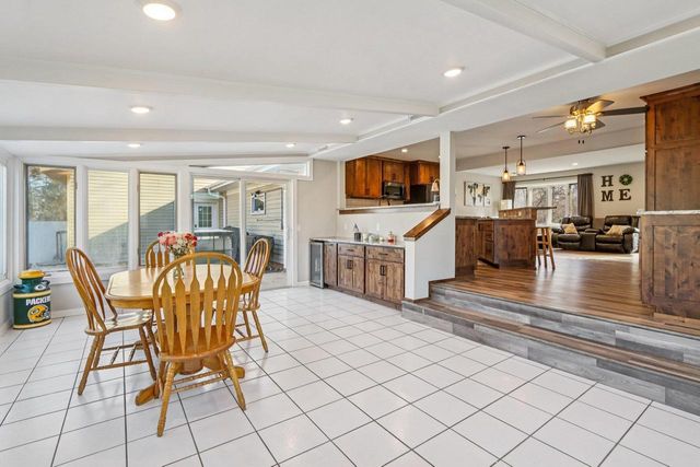 S9061 Meadowdale Road, Prairie Du Sac, WI 53578