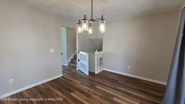 2105 Briarhill Drive, Lansing, MI 48917