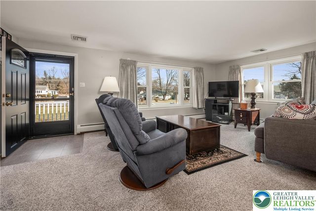 1800 Minesite Road, Allentown City, PA 18103