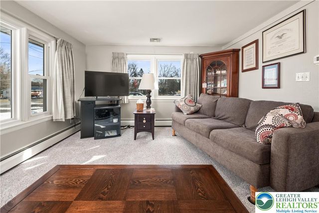 1800 Minesite Road, Allentown City, PA 18103