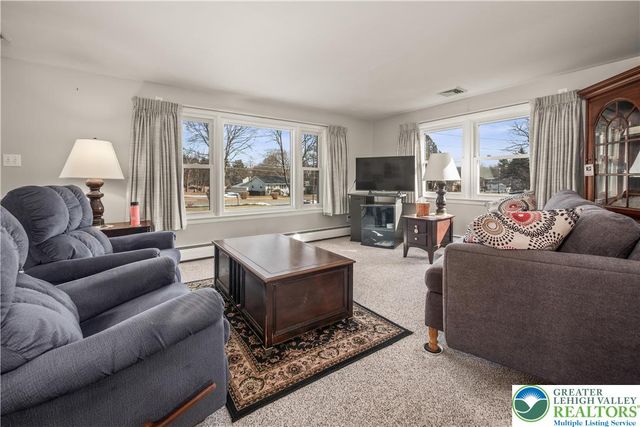 1800 Minesite Road, Allentown City, PA 18103