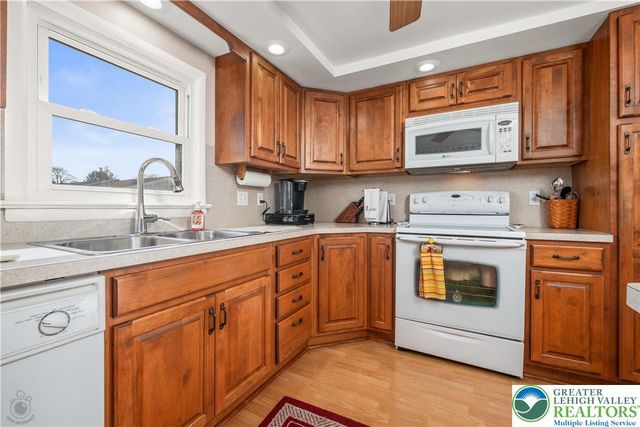 1800 Minesite Road, Allentown City, PA 18103