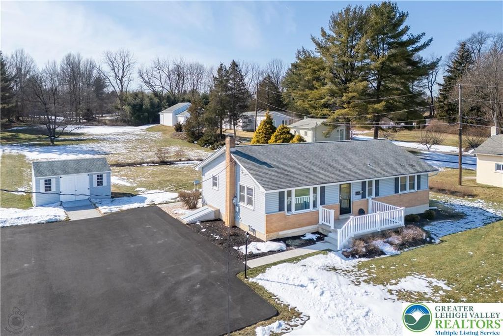 1800 Minesite Road, Allentown City, PA 18103