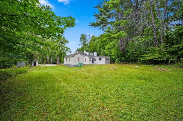 15 Federal Corner Road, Tuftonboro, NH 03816